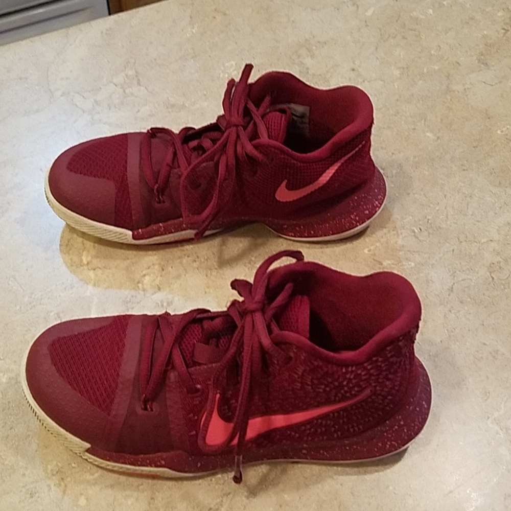 Boys 2.5 Kyrie's